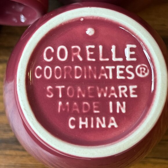4 Stoneware Coffee Mugs Corelle Coordinates Burgundy Berry Solid Red 12 oz - Picture 12 of 13